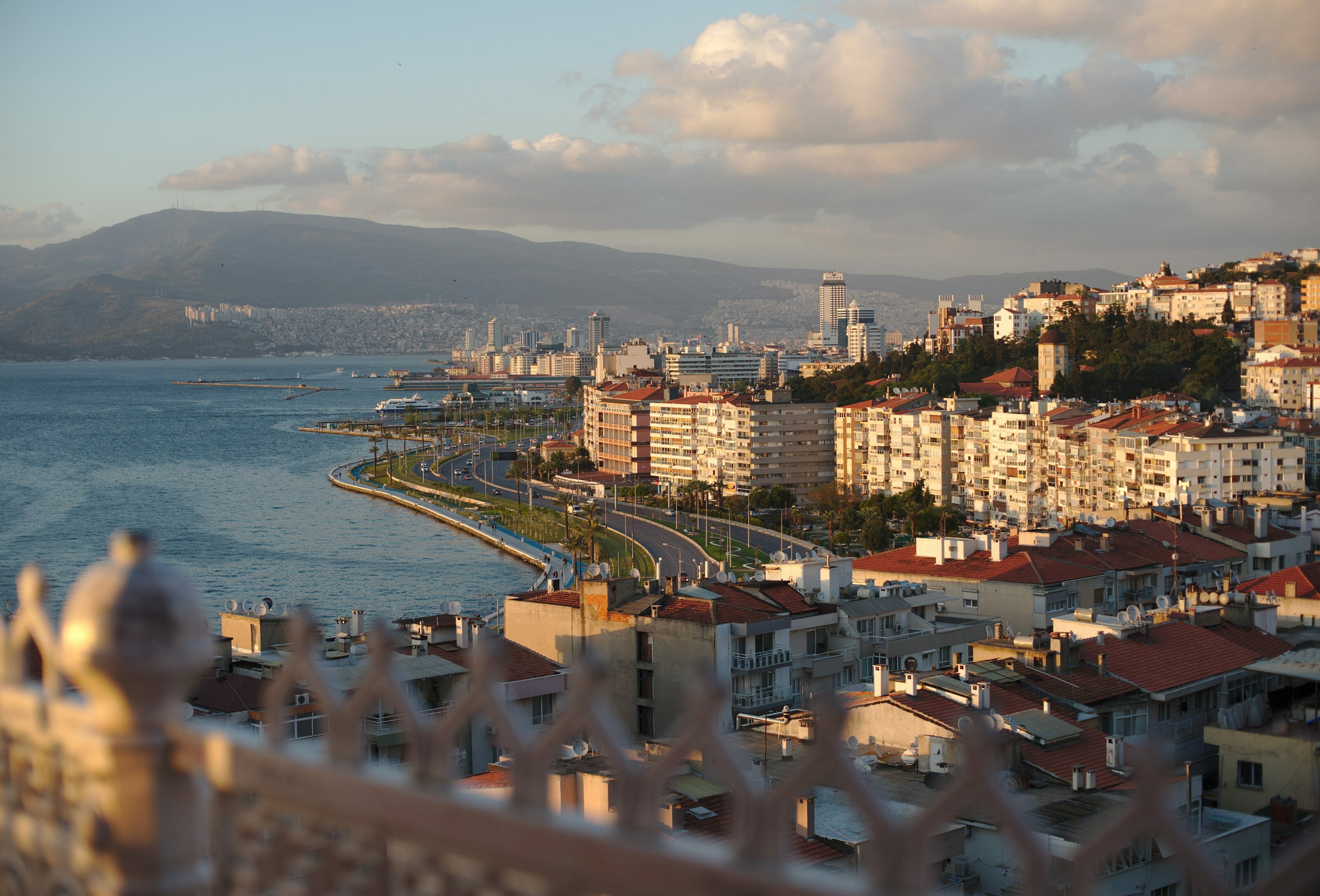 En Popüler İzmir Araç Kiralama Firması